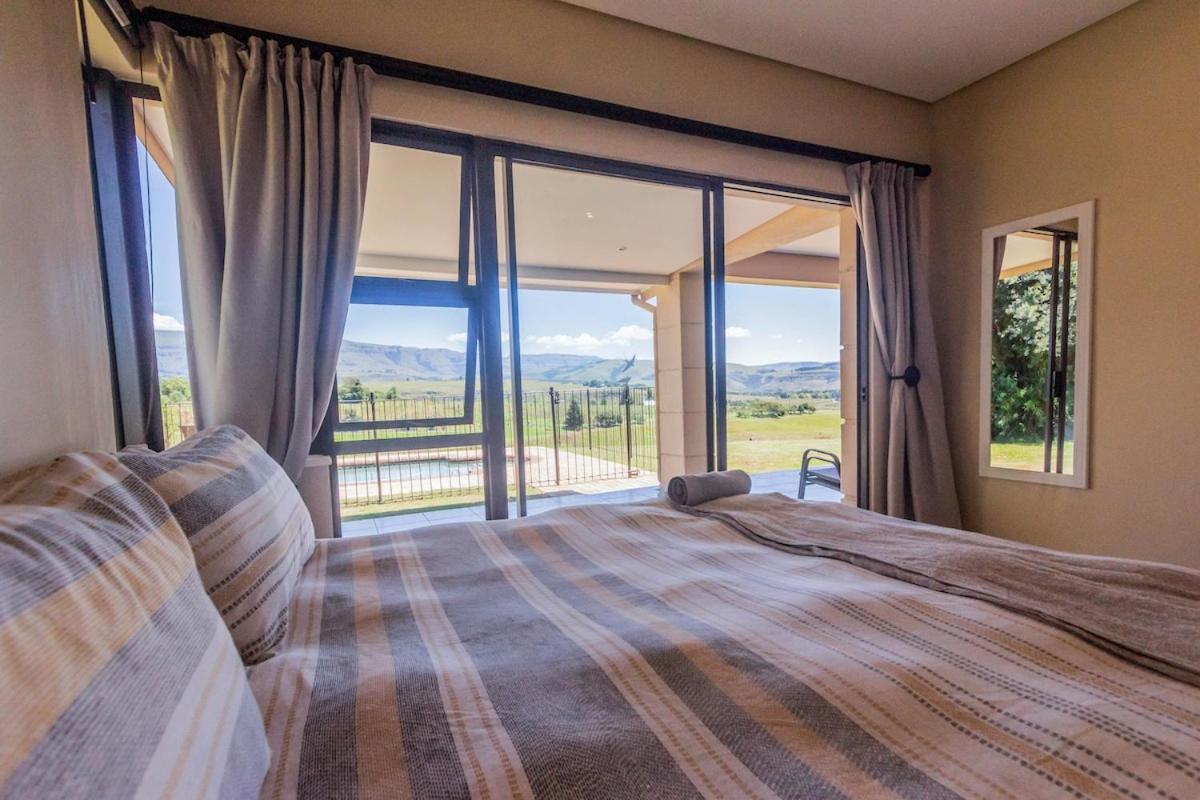 Serenity, Cathkin Estates By Euphoric Leisure Winterton Esterno foto