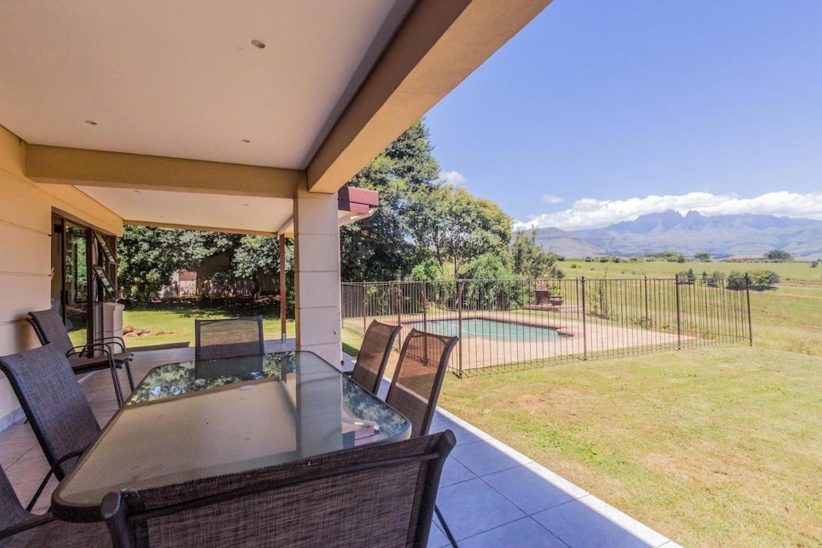 Serenity, Cathkin Estates By Euphoric Leisure Winterton Esterno foto